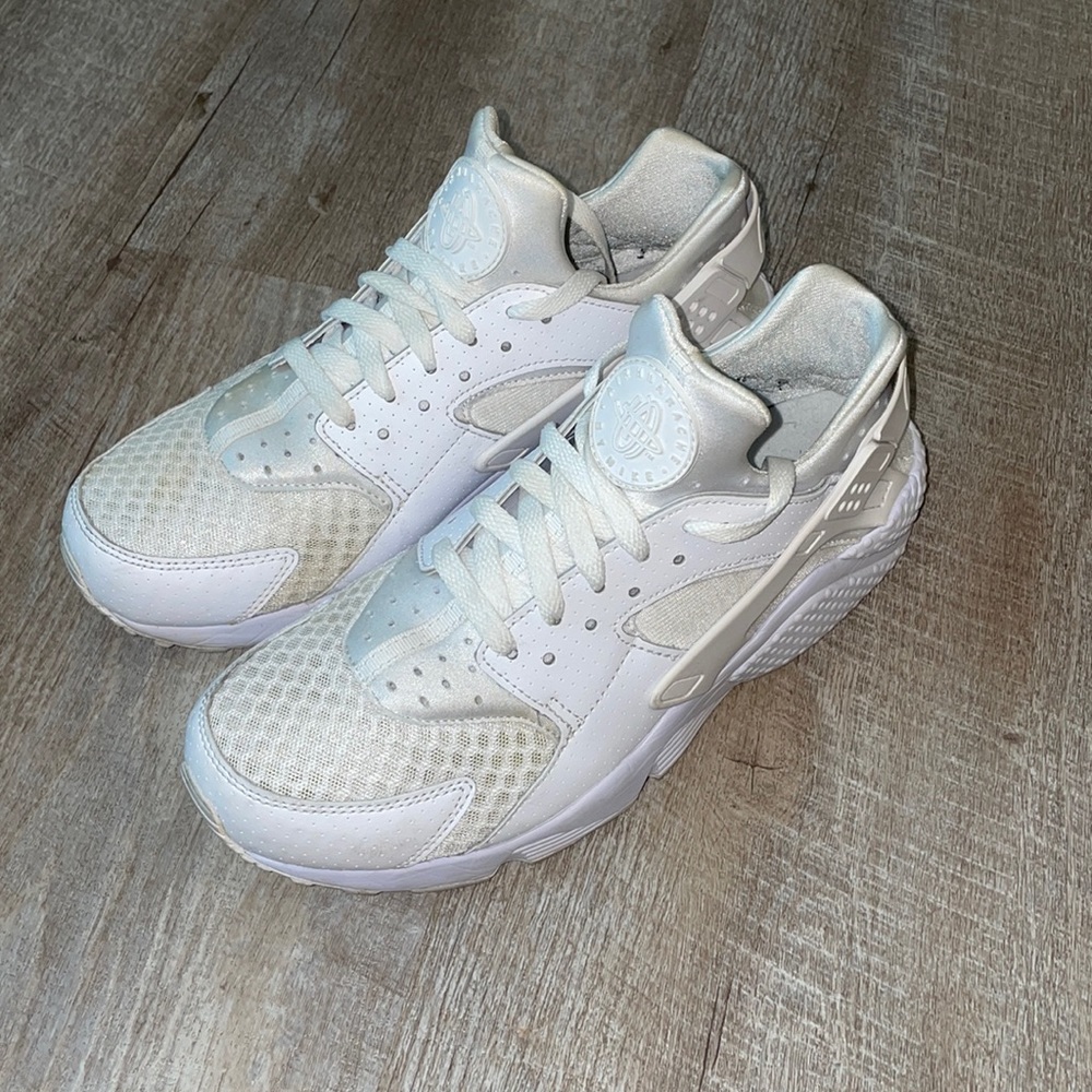 Nike Air Huarache White Platinum